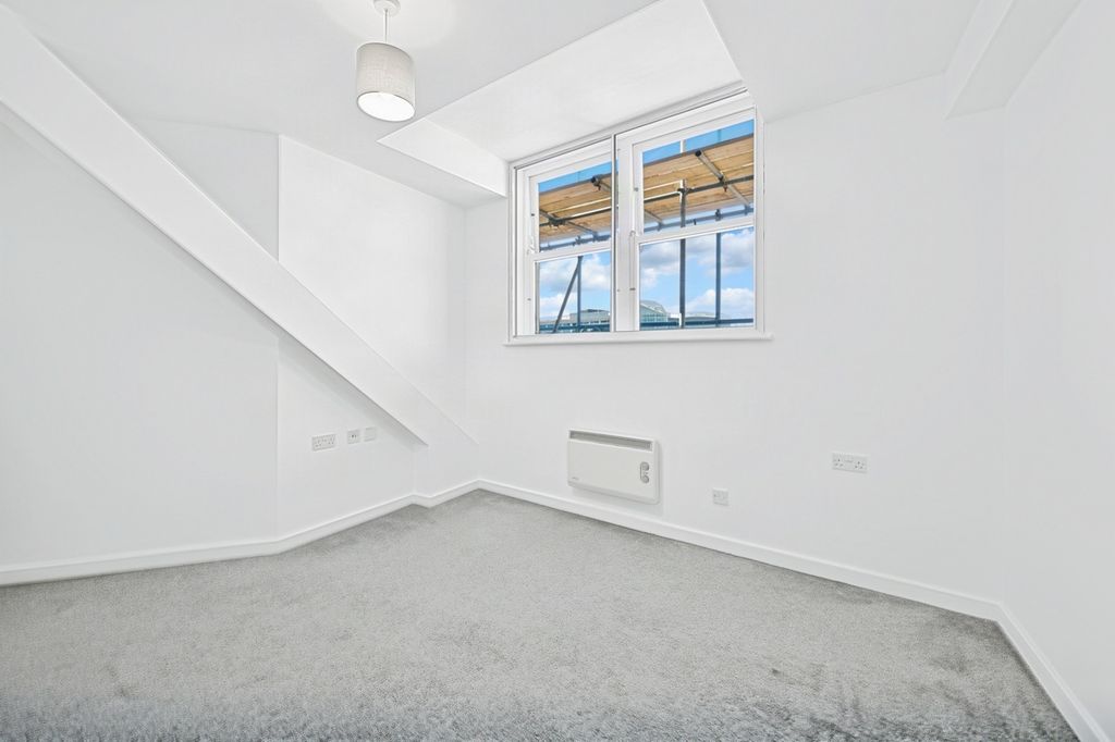Property photo 3 of 15 3