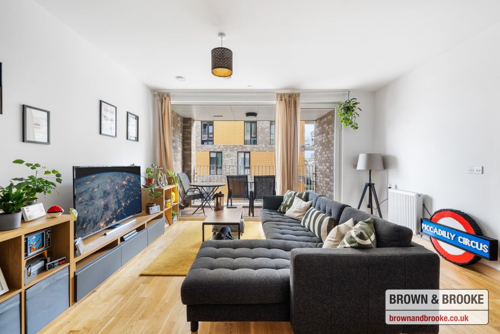 Property photo 2 of 12 2666283