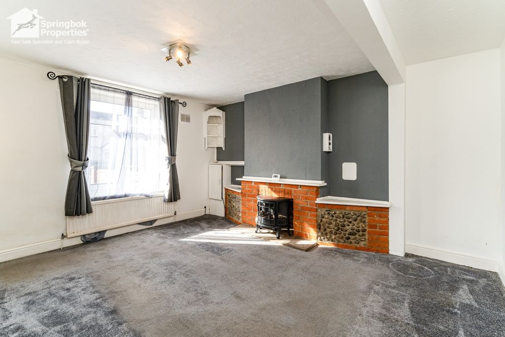 Property photo 2 of 17 Image 1