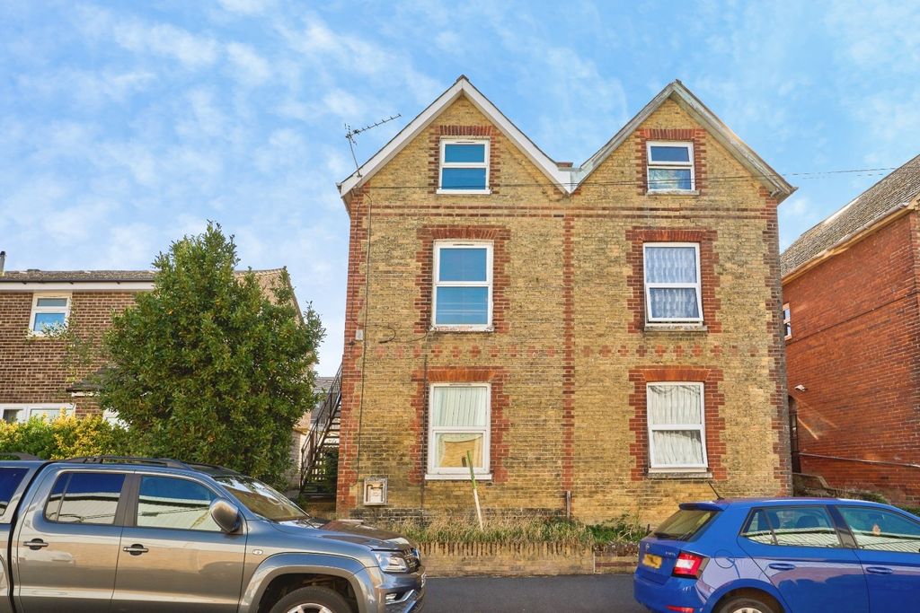 Property photo 1 of 15 1