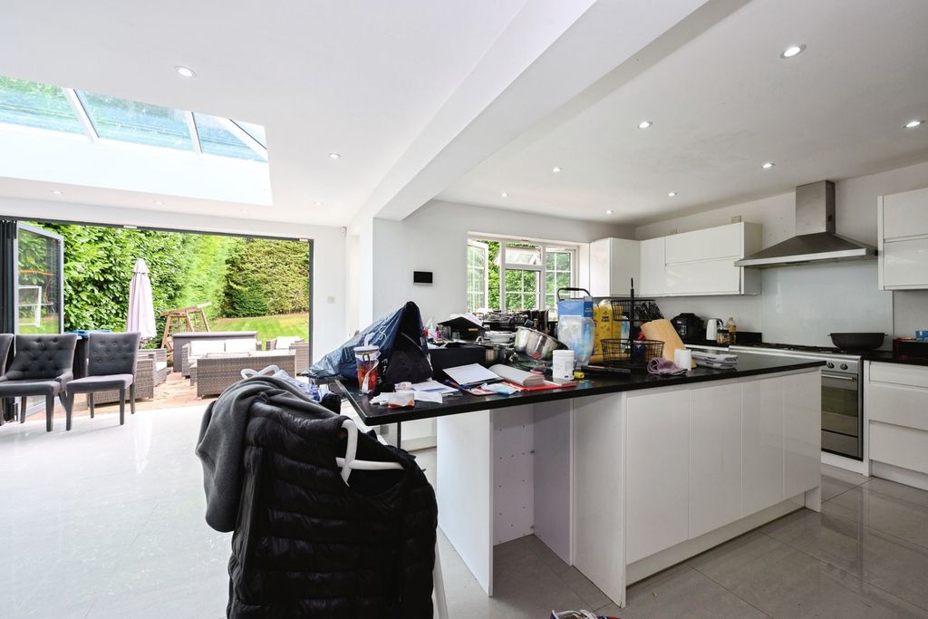 Property photo 2 of 14 Pbox-Img.Jpg