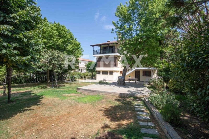 Property photo 1 of 25