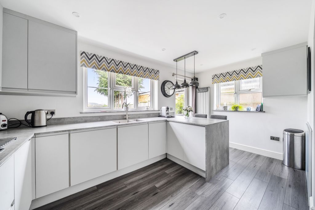 Property photo 3 of 3 Kitchen