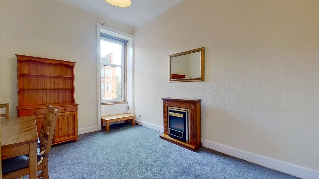 Property photo 3 of 8 Photo 3