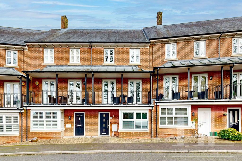 Property photo 1 of 34