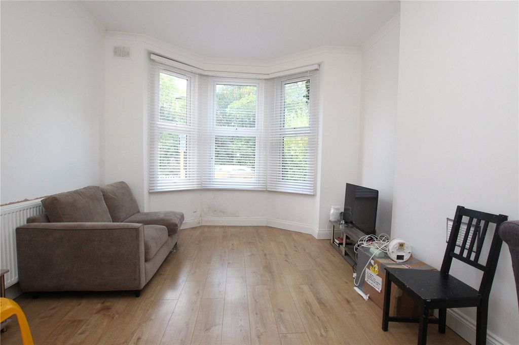 Property photo 3 of 11 Picture No. 25