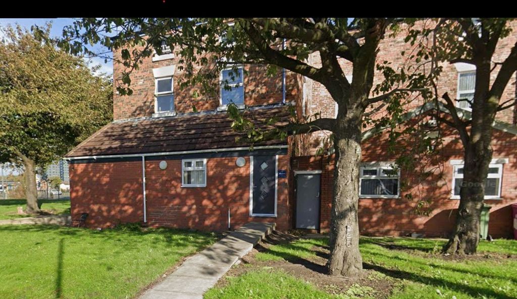 Property photo 1 of 2