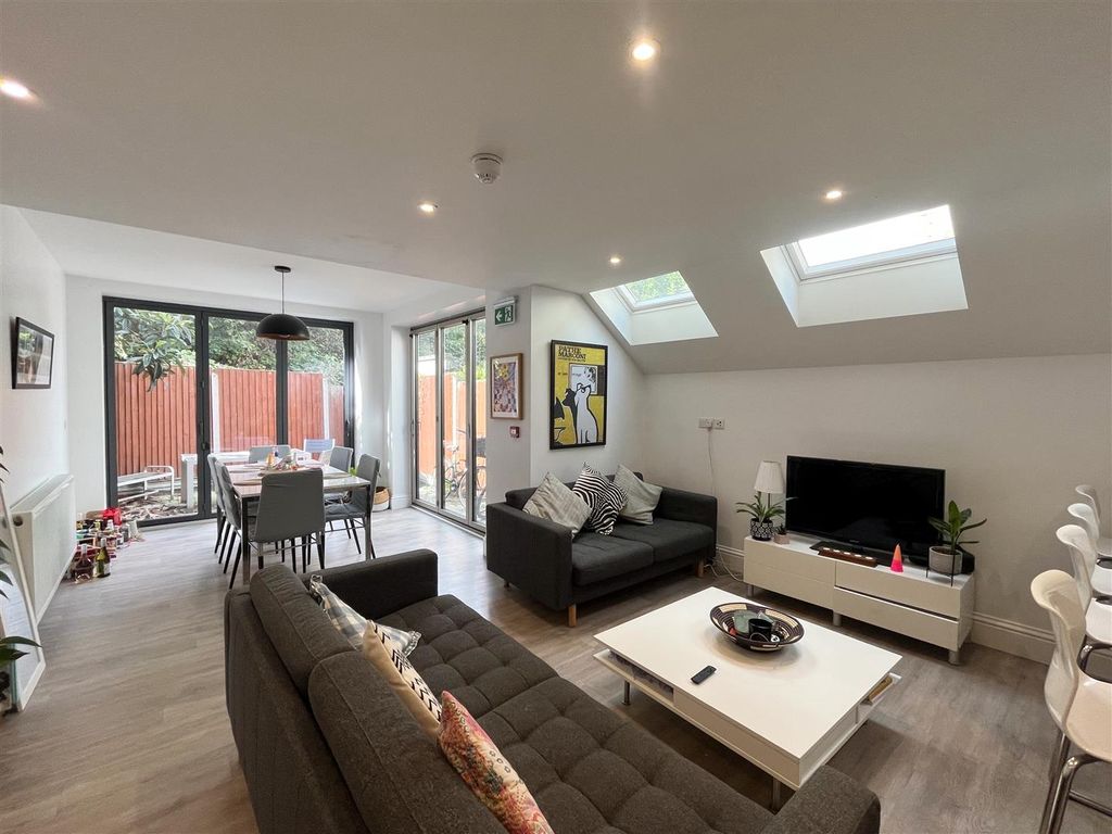 Property photo 2 of 15 Eden Harper Trundleys Road
