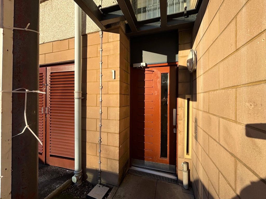 Property photo 2 of 12 Picture No. 03