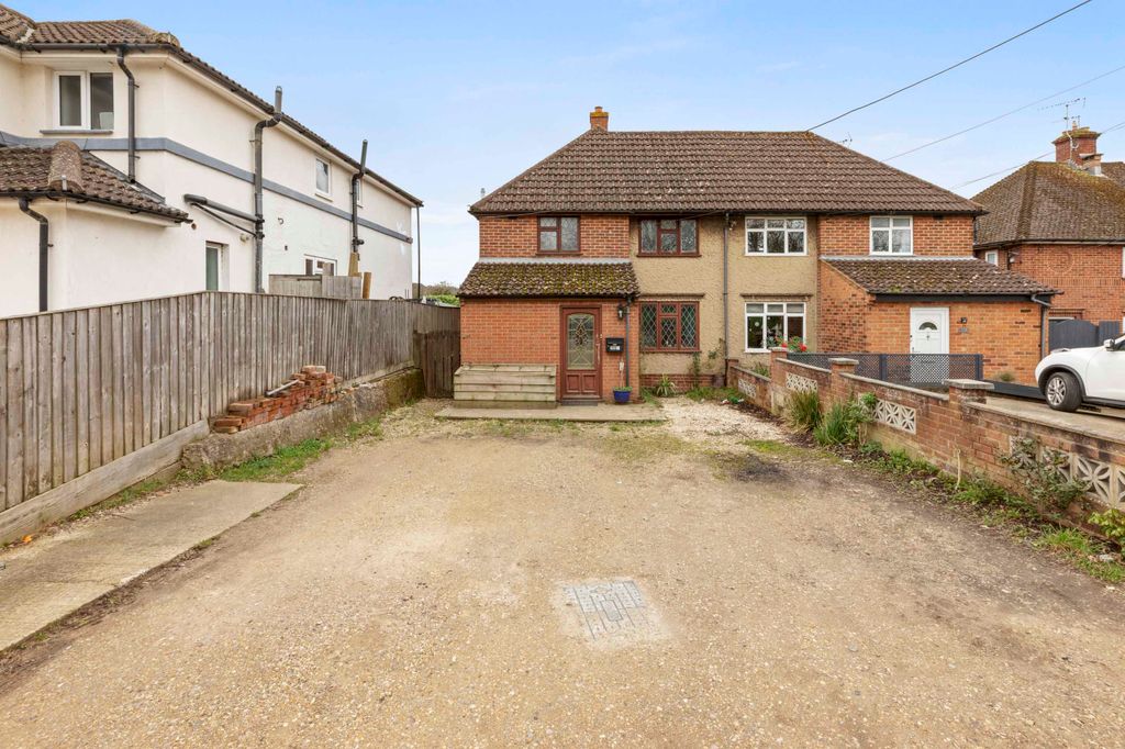 Property photo 2 of 20 118 Little Marlow Rd, Sl7 1Hg (Low Res)-14