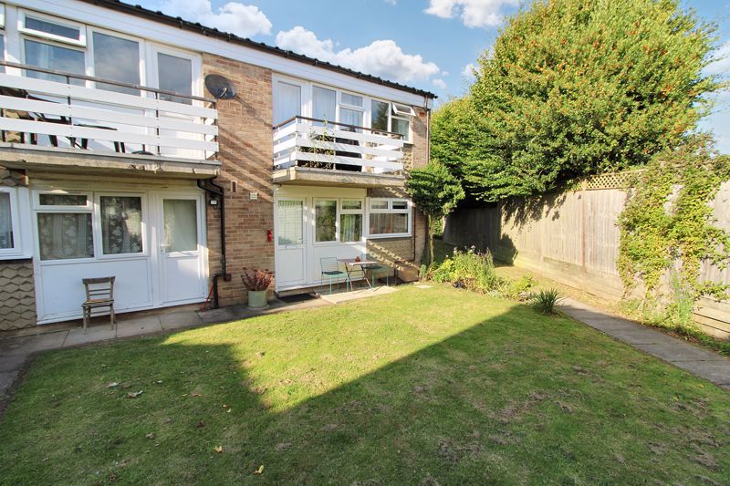 Property photo 1 of 15 Photo 11