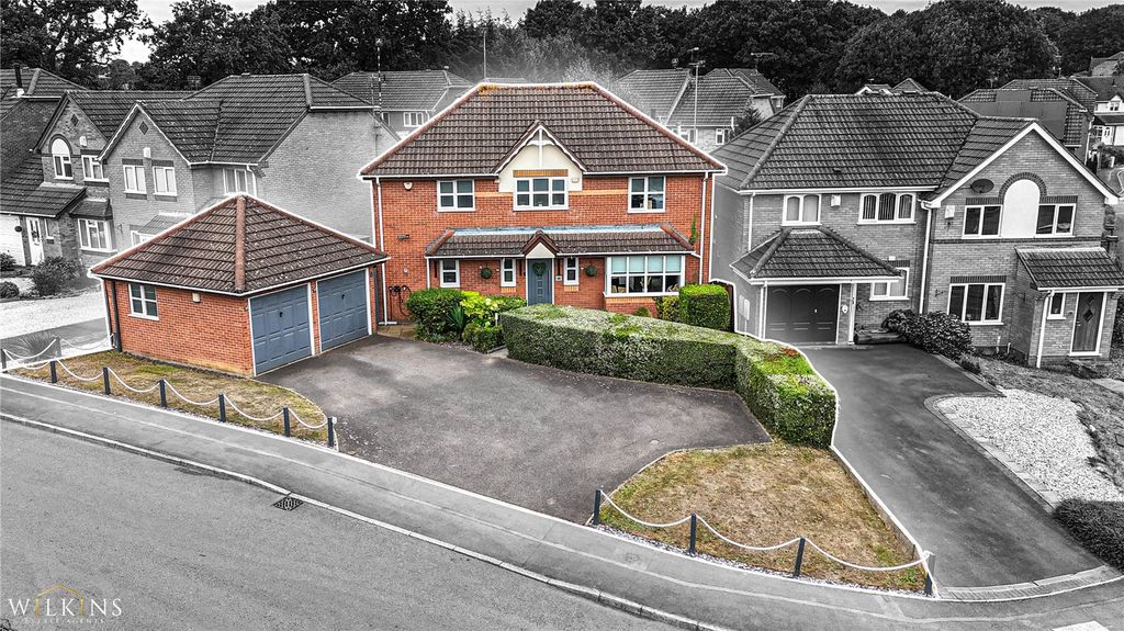 Property photo 1 of 45 Picture No. 03