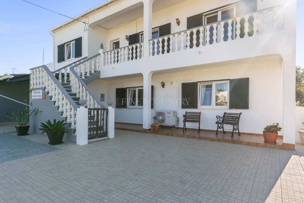 Property photo 2 of 30