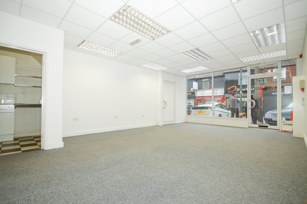 Property photo 2 of 7 89C6F780-B7B5-4971-A9B8-D5703742D9D6.Jpg