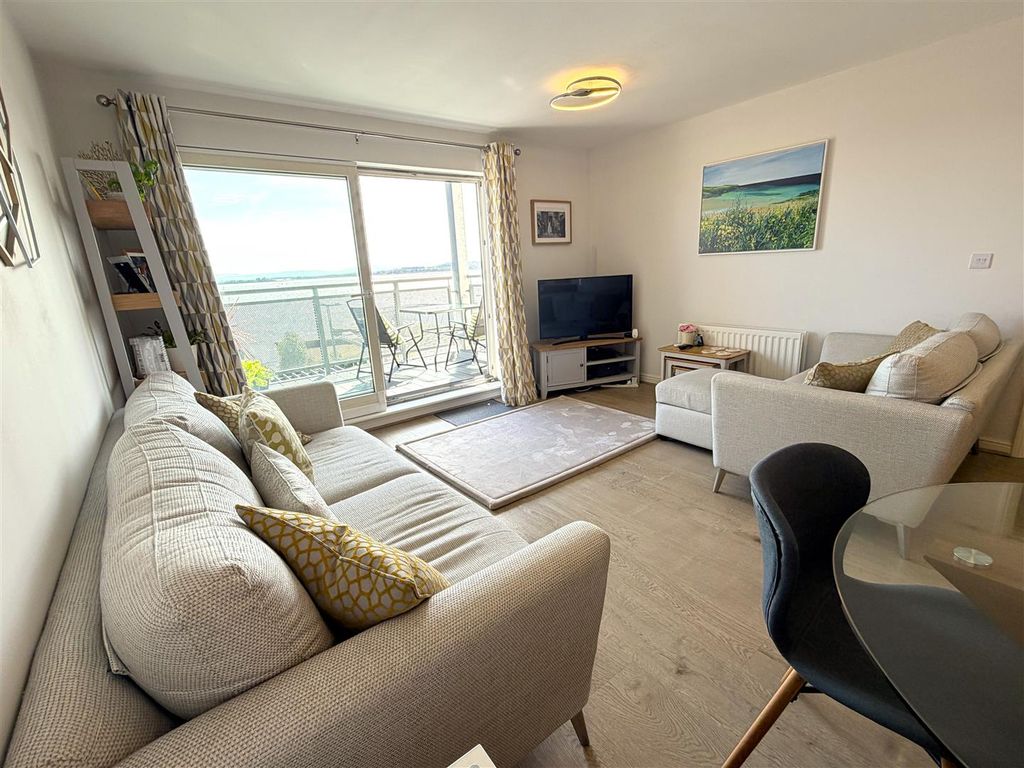 Property photo 3 of 13 Sitting Room.Jpg