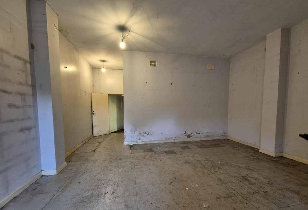 Property photo 2 of 3