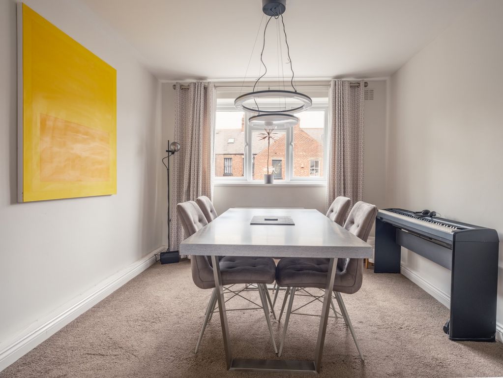 Property photo 3 of 14 5895992