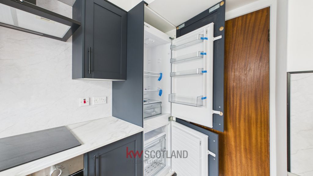 Property photo 3 of 26