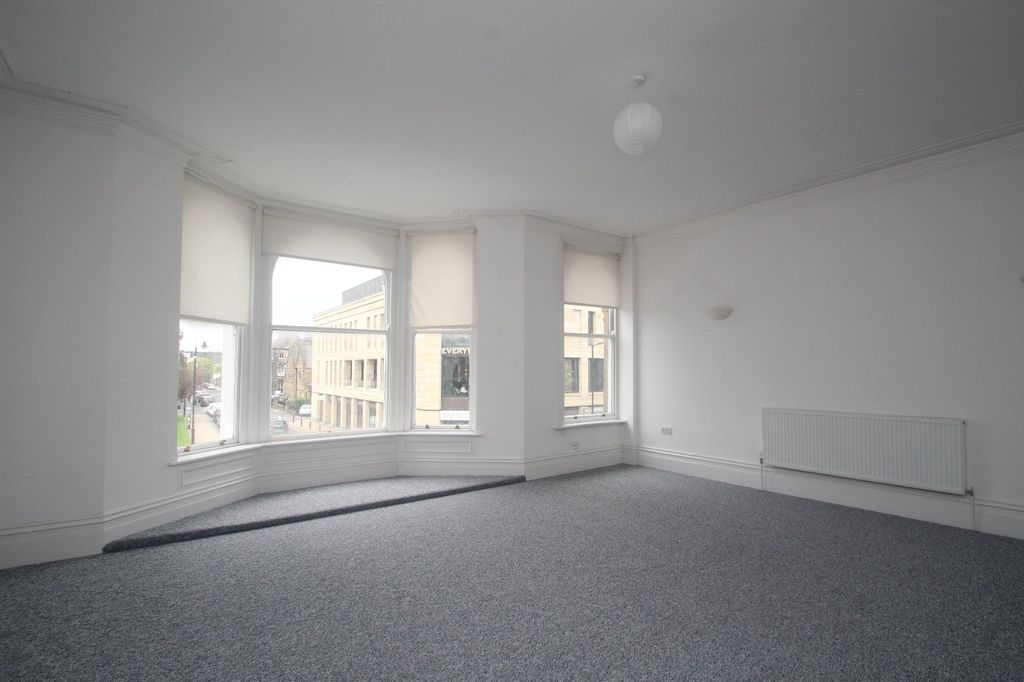 Property photo 2 of 7 Picture No. 11