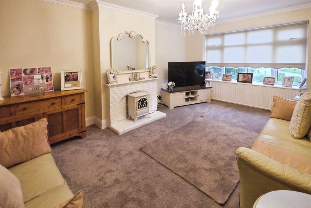 Property photo 2 of 9 Picture No. 14