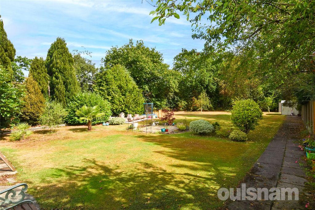 Property photo 2 of 33 Picture No. 31