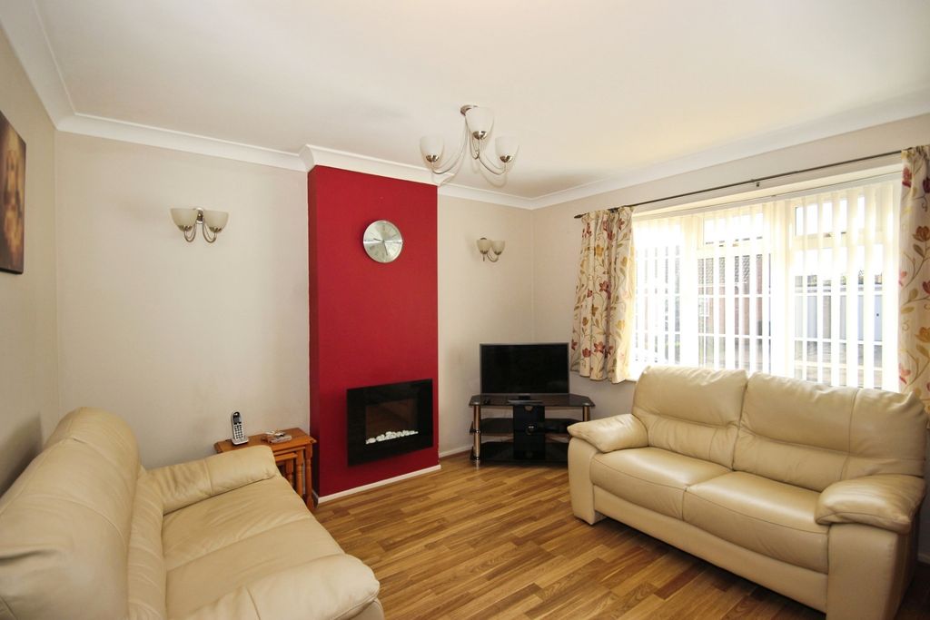 Property photo 2 of 12 Pbox-Img.Jpg