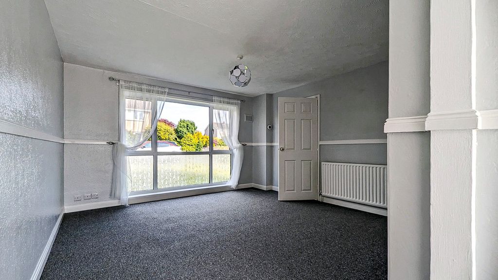 Property photo 2 of 11 2388524