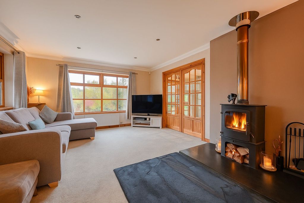 Property photo 3 of 45