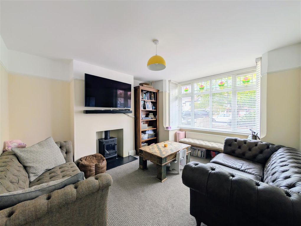 Property photo 2 of 26