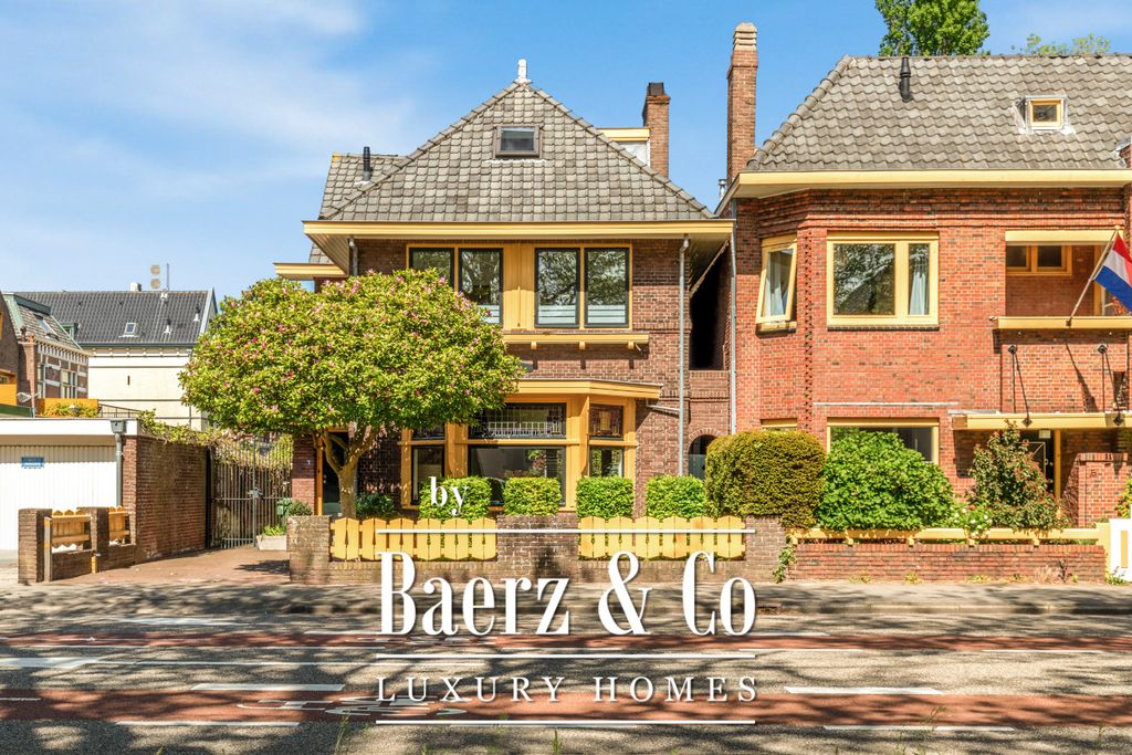 Property photo 1 of 53