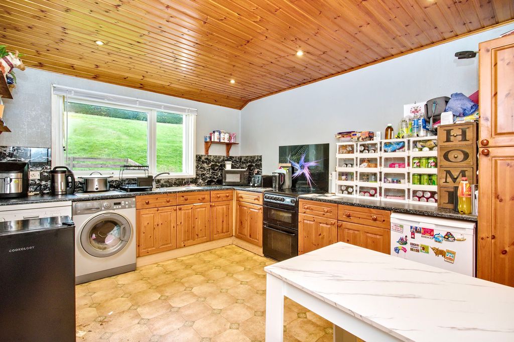 Additional image 4 of 3 bed end terrace house for sale55 Kingsway, Peebles EH45