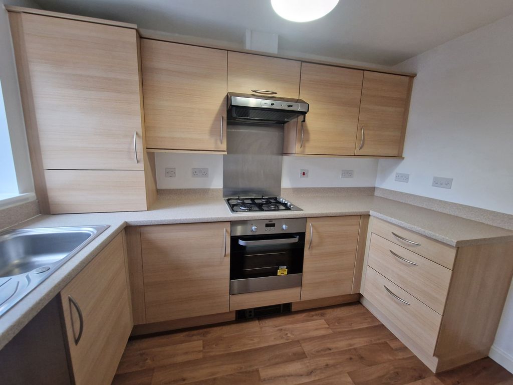 Property photo 2 of 14 Kitchen