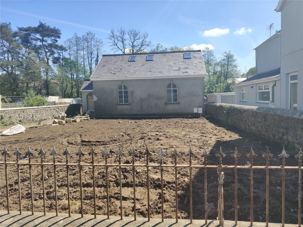 Property photo 1 of 18 Picture No. 02