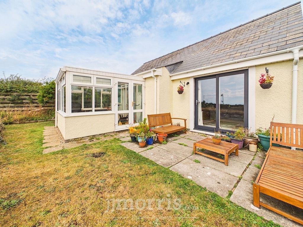 Property photo 1 of 35