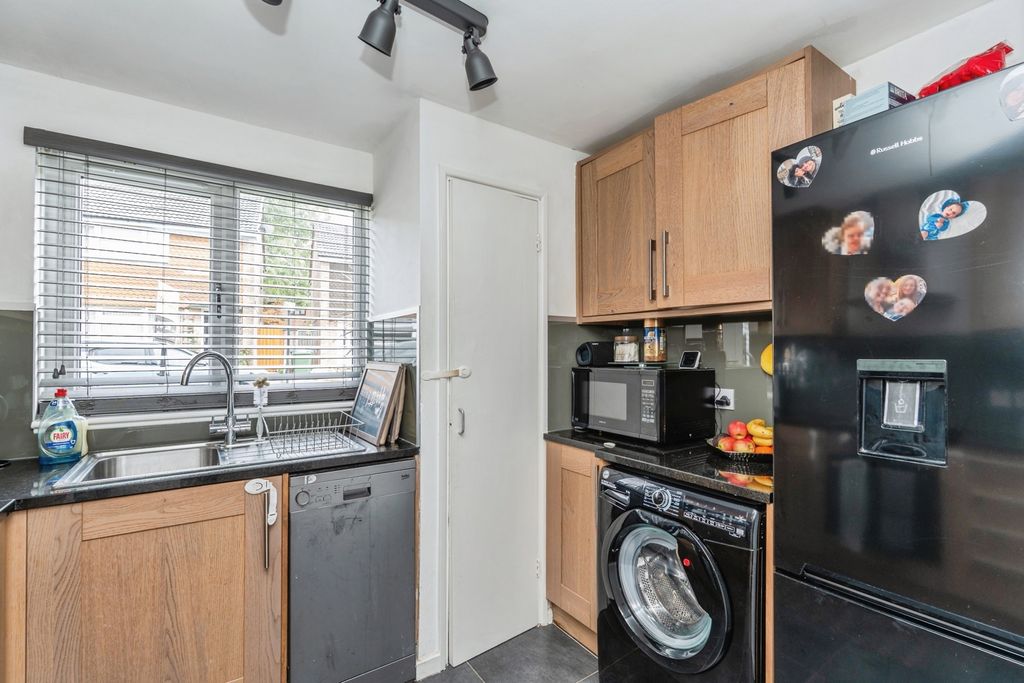 Property photo 3 of 12 Pbox-Img.Jpg