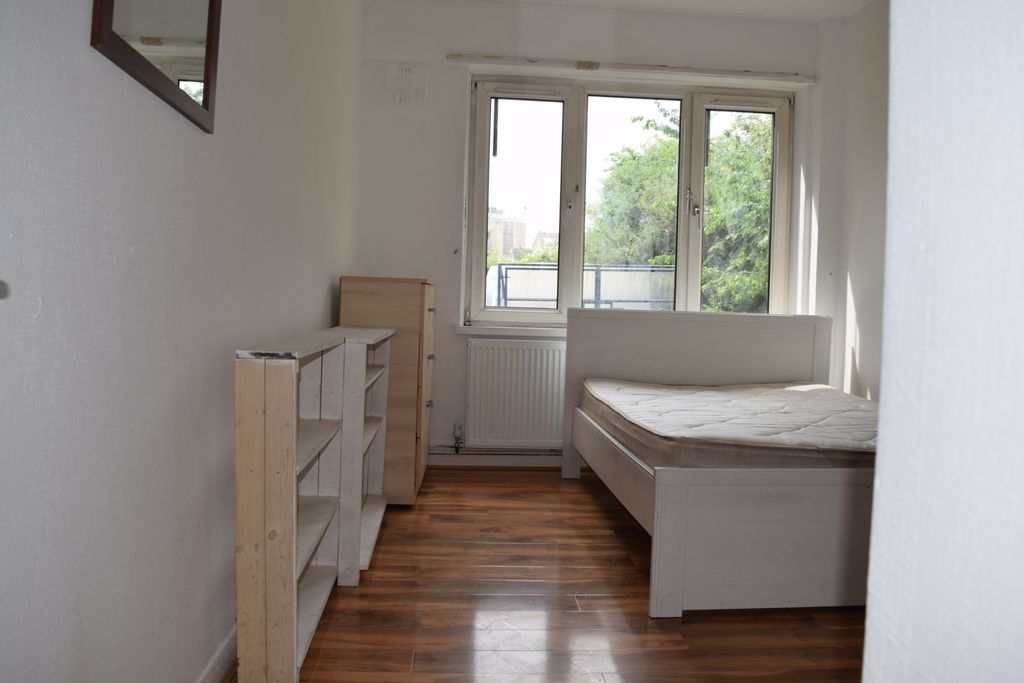 Property photo 3 of 14 Bedroom