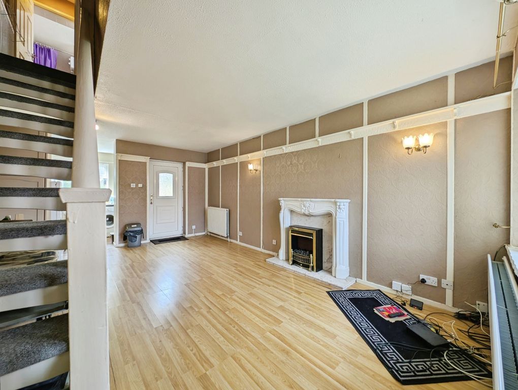 Property photo 3 of 15 Living Room