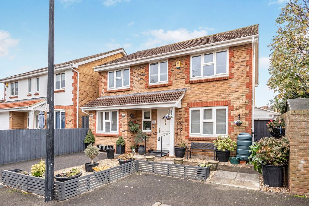 Property photo 1 of 20