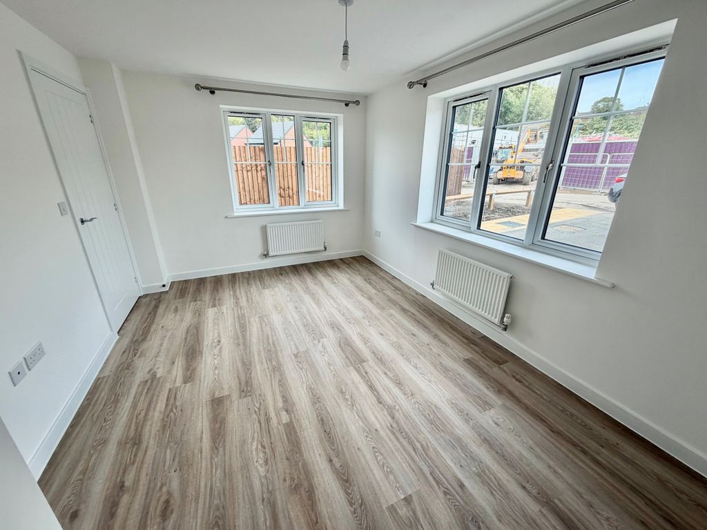 Property photo 1 of 11 Image