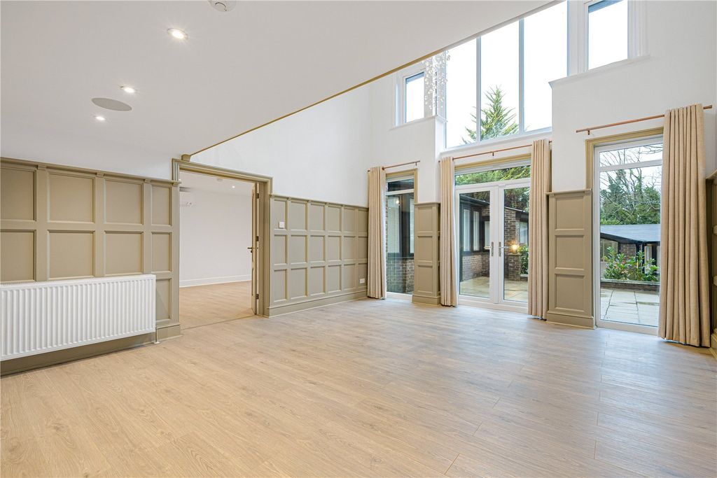 Property photo 3 of 43 Picture No. 26
