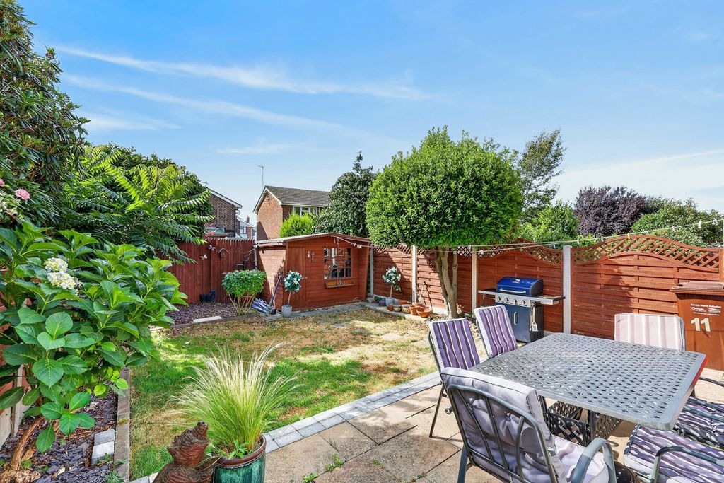 Property photo 2 of 18