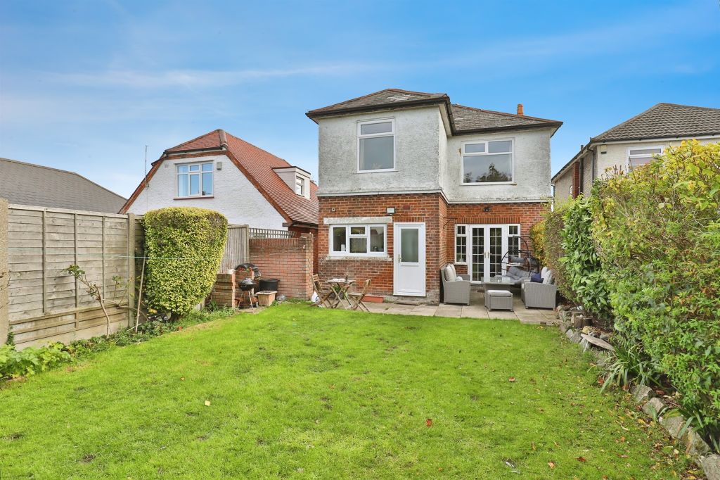 Property photo 3 of 17