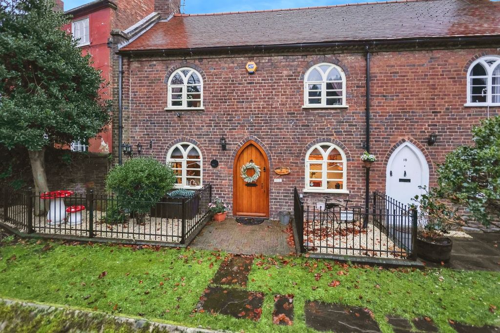 Property photo 1 of 21