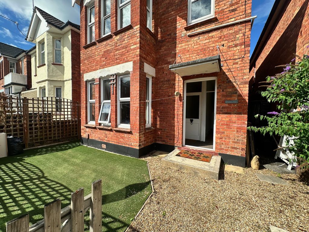 Property photo 1 of 16 Image