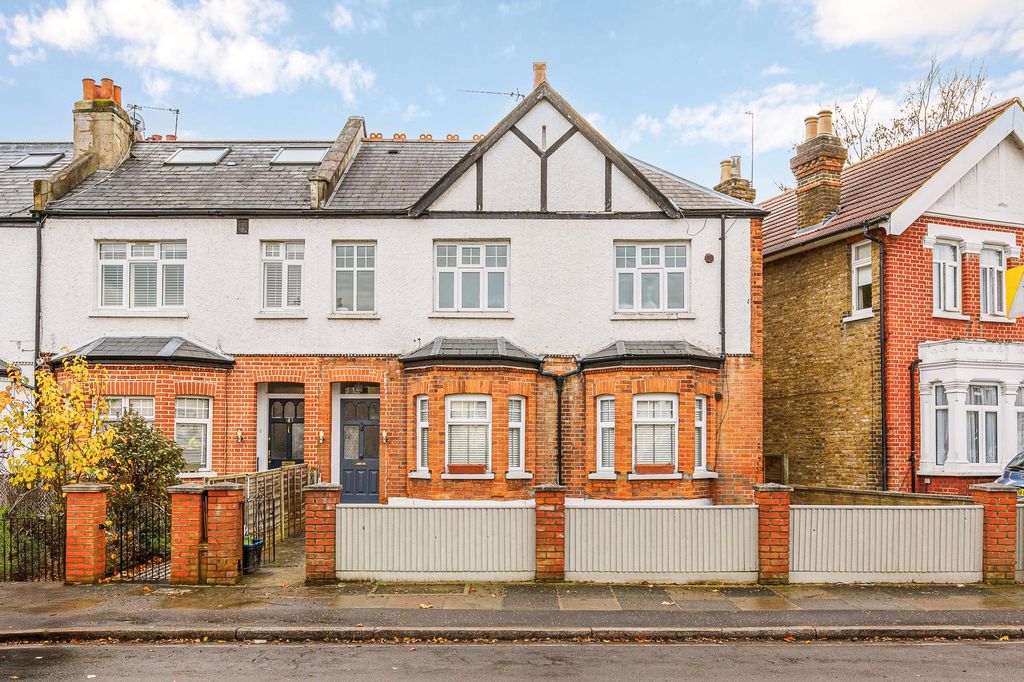 Property photo 1 of 11