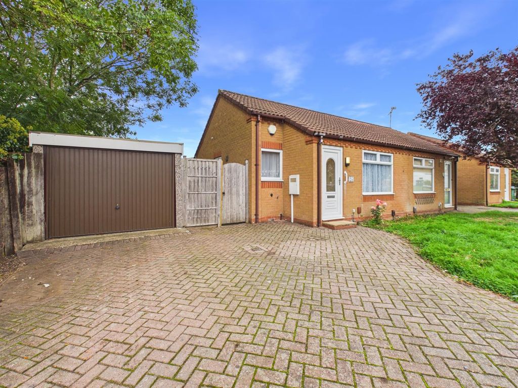 Property photo 2 of 12 External
