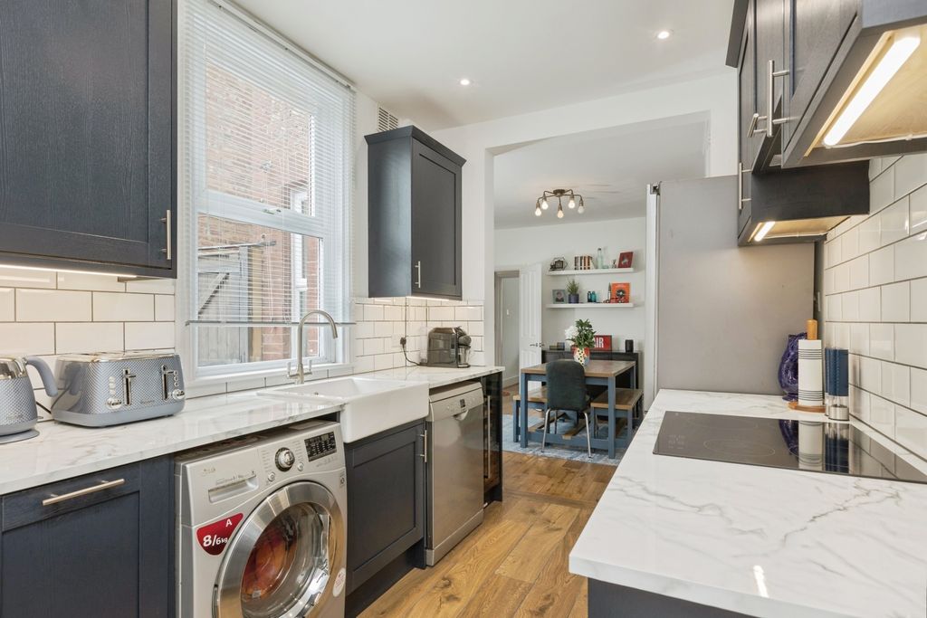 Property photo 3 of 15 Pbox-Img.Jpg