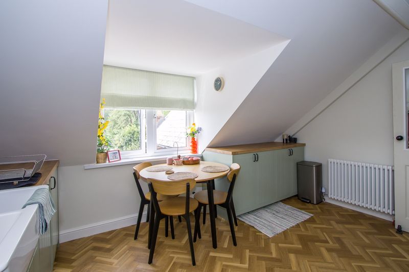 Additional image 8 of 2 bed flat for salePlymouth Road, Penarth CF64
