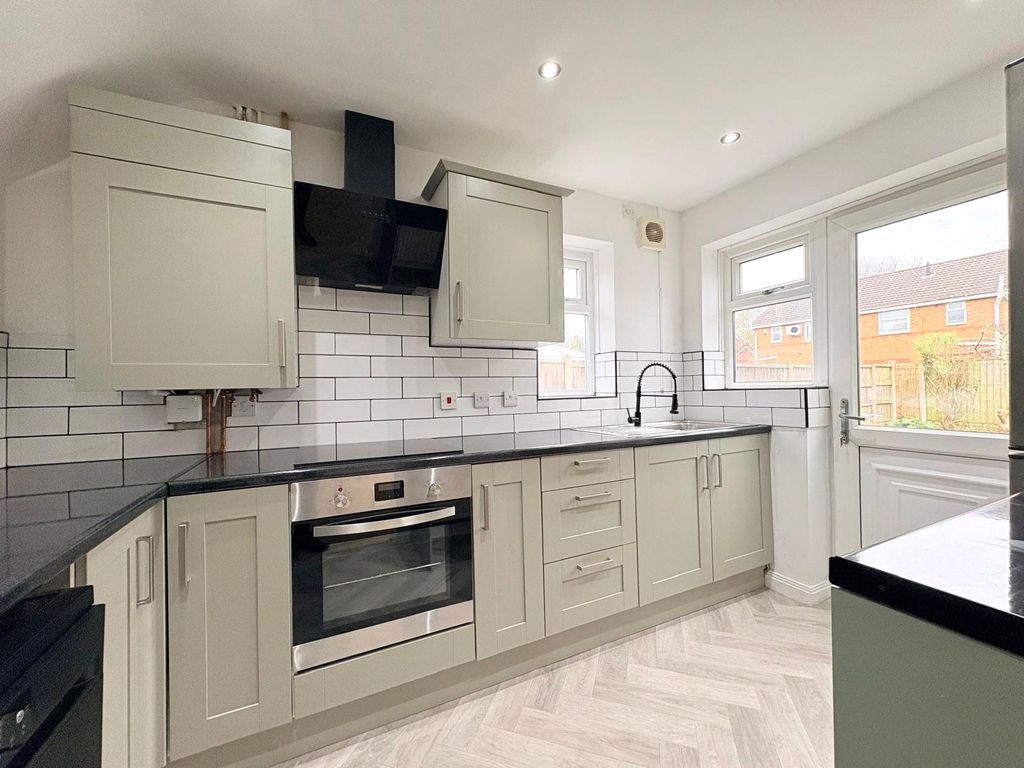 Property photo 2 of 9 Picture No. 20