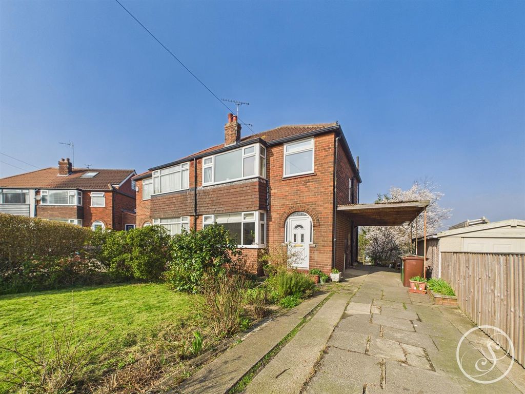 Property photo 1 of 14 External